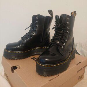 Dr Martens Jadon Platforms